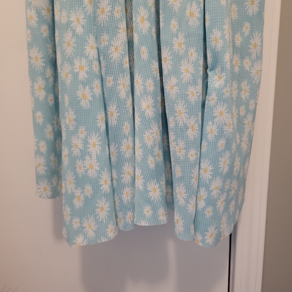 Zara Pleated Babydoll Dress Size Medium Spaghetti Straps With Daisy Print - Picture 11 of 15